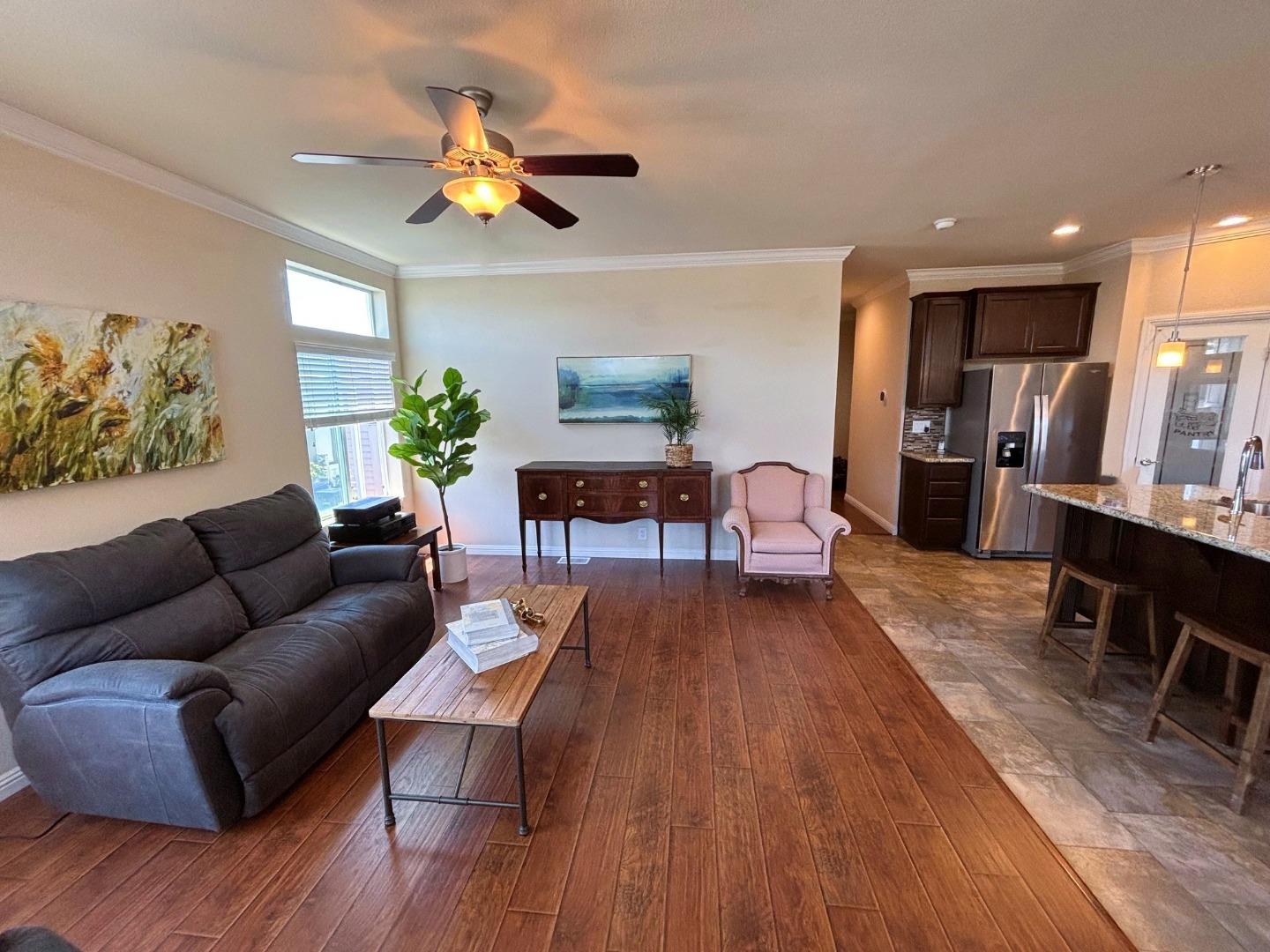 Detail Gallery Image 11 of 26 For 130 De Vaca Way #141,  Hayward,  CA 94544 - 3 Beds | 2 Baths