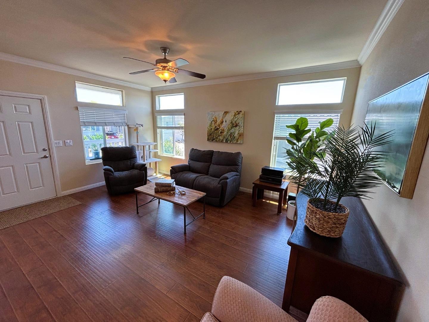 Detail Gallery Image 12 of 26 For 130 De Vaca Way #141,  Hayward,  CA 94544 - 3 Beds | 2 Baths