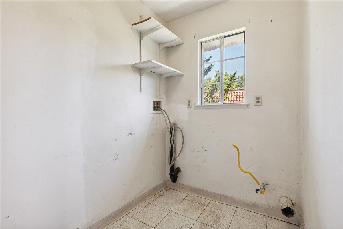 Detail Gallery Image 19 of 23 For 1043 Alta Mira Dr #B,  Santa Clara,  CA 95051 - 2 Beds | 2 Baths