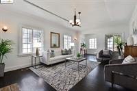Detail Gallery Image 4 of 9 For 5821 Fleming Ave, Oakland,  CA 94605 - 3 Beds | 2 Baths