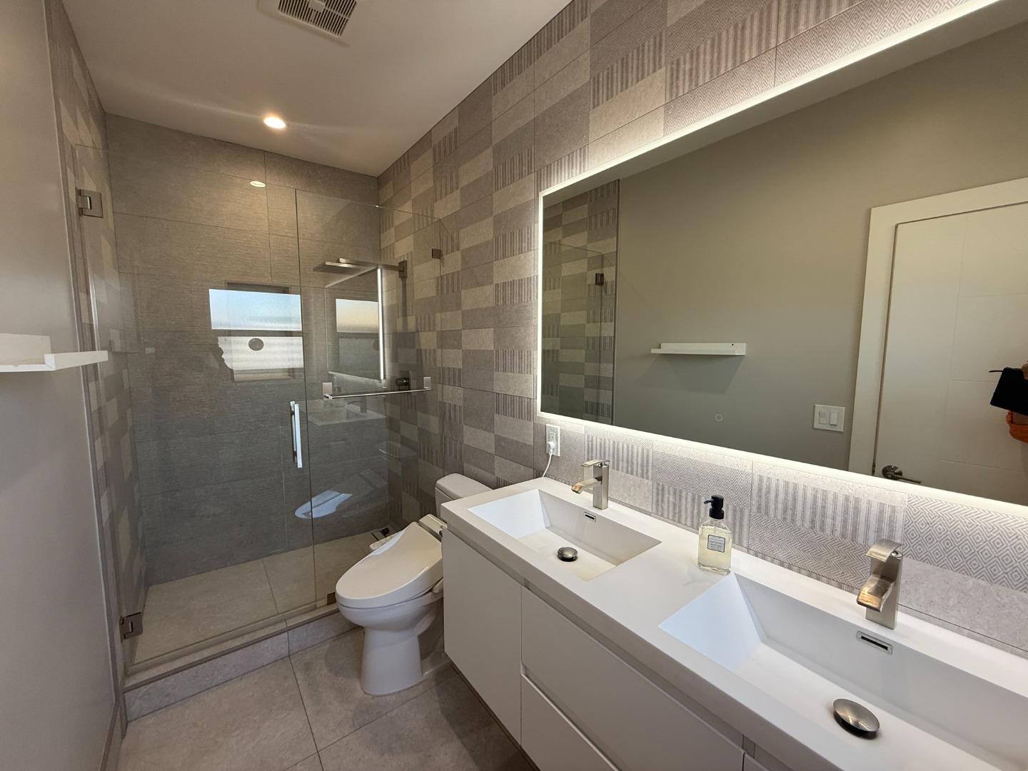 Detail Gallery Image 10 of 21 For 37000 Poplar Ave #37006,  Newark,  CA 94560 - 5 Beds | 4/1 Baths