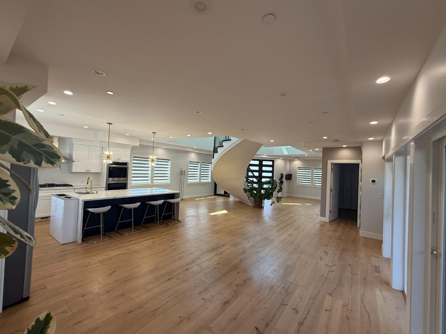 Detail Gallery Image 5 of 21 For 37000 Poplar Ave #37006,  Newark,  CA 94560 - 5 Beds | 4/1 Baths