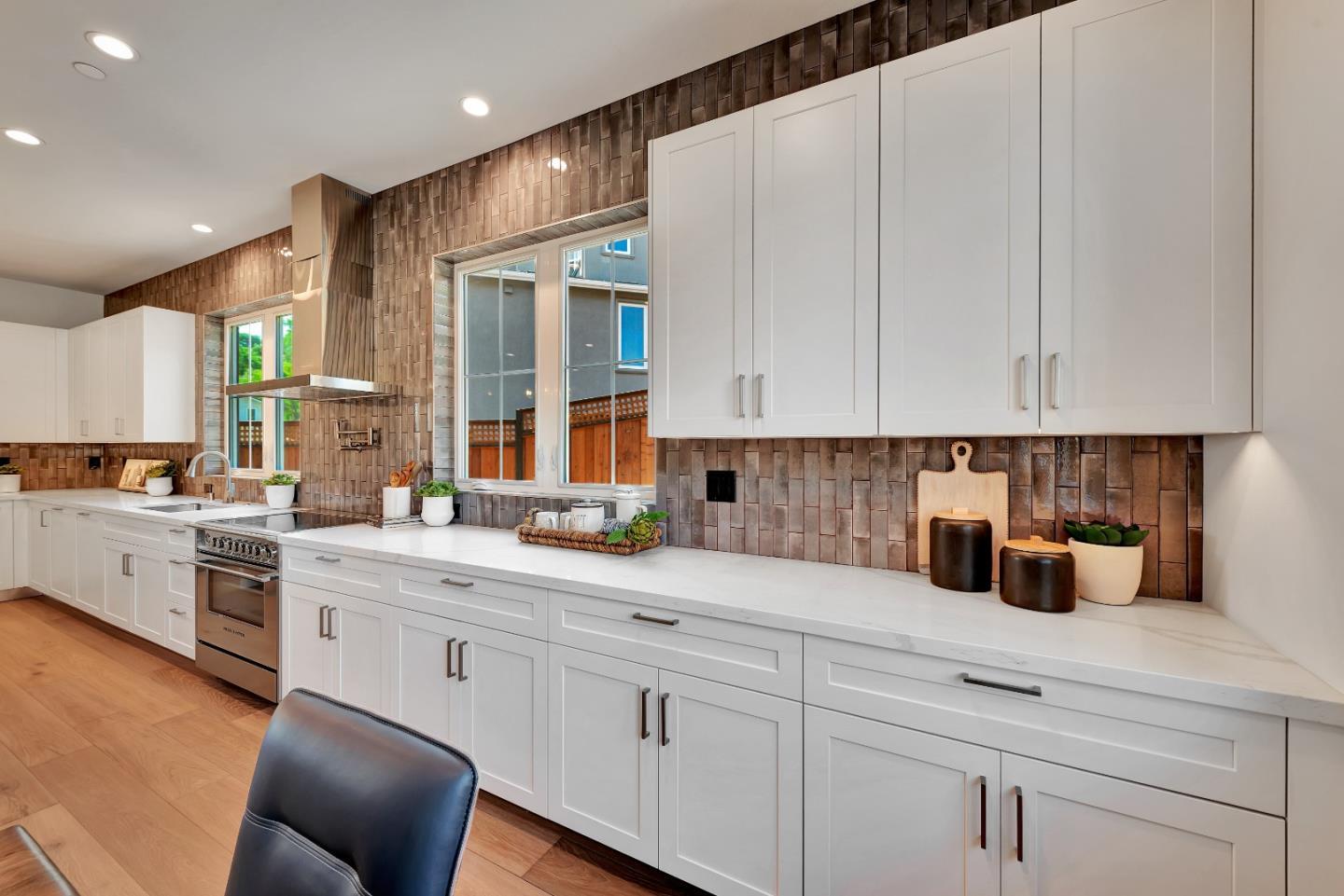 Detail Gallery Image 11 of 38 For 6219 Glendora Ct, San Jose,  CA 95123 - 4 Beds | 3/1 Baths