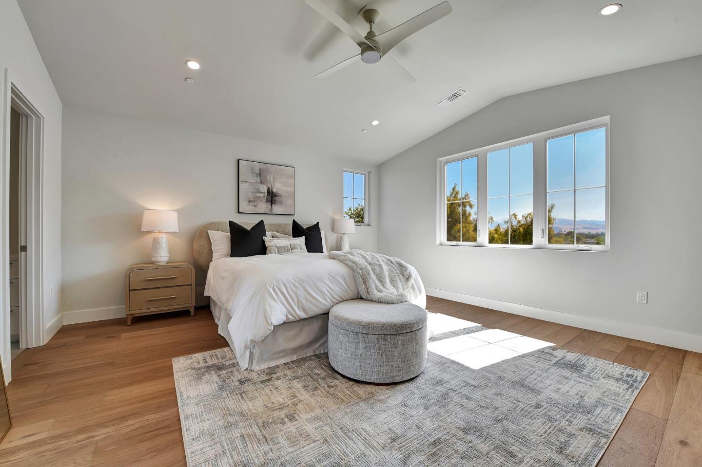 Detail Gallery Image 15 of 38 For 6219 Glendora Ct, San Jose,  CA 95123 - 4 Beds | 3/1 Baths