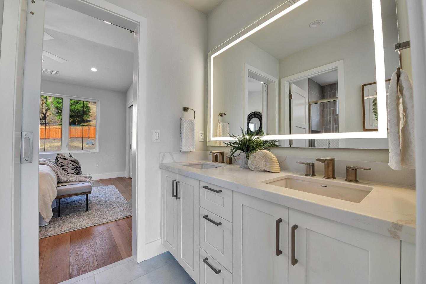 Detail Gallery Image 17 of 38 For 6219 Glendora Ct, San Jose,  CA 95123 - 4 Beds | 3/1 Baths