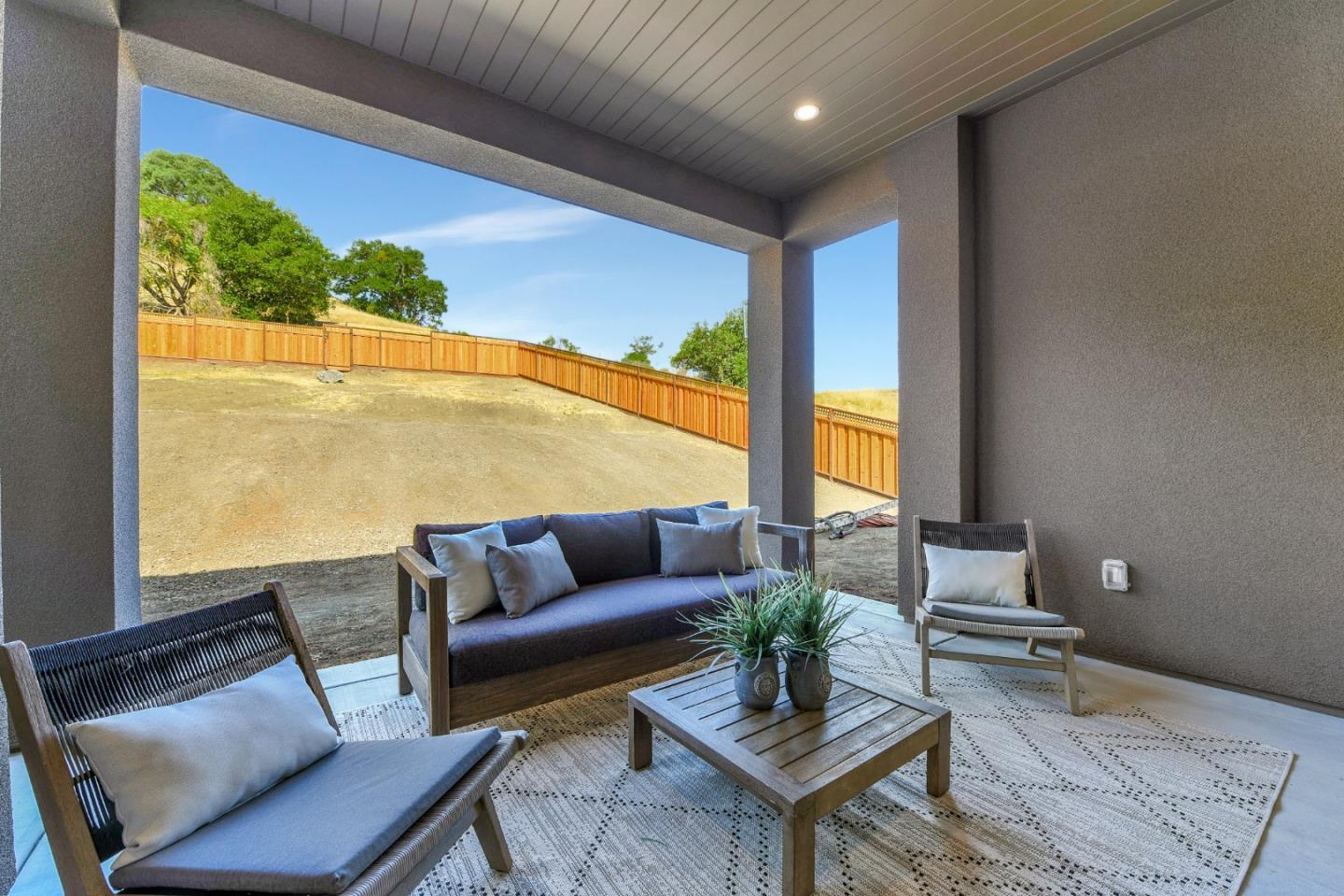 Detail Gallery Image 40 of 51 For 6219 Glendora Ct, San Jose,  CA 95123 - 4 Beds | 3/1 Baths