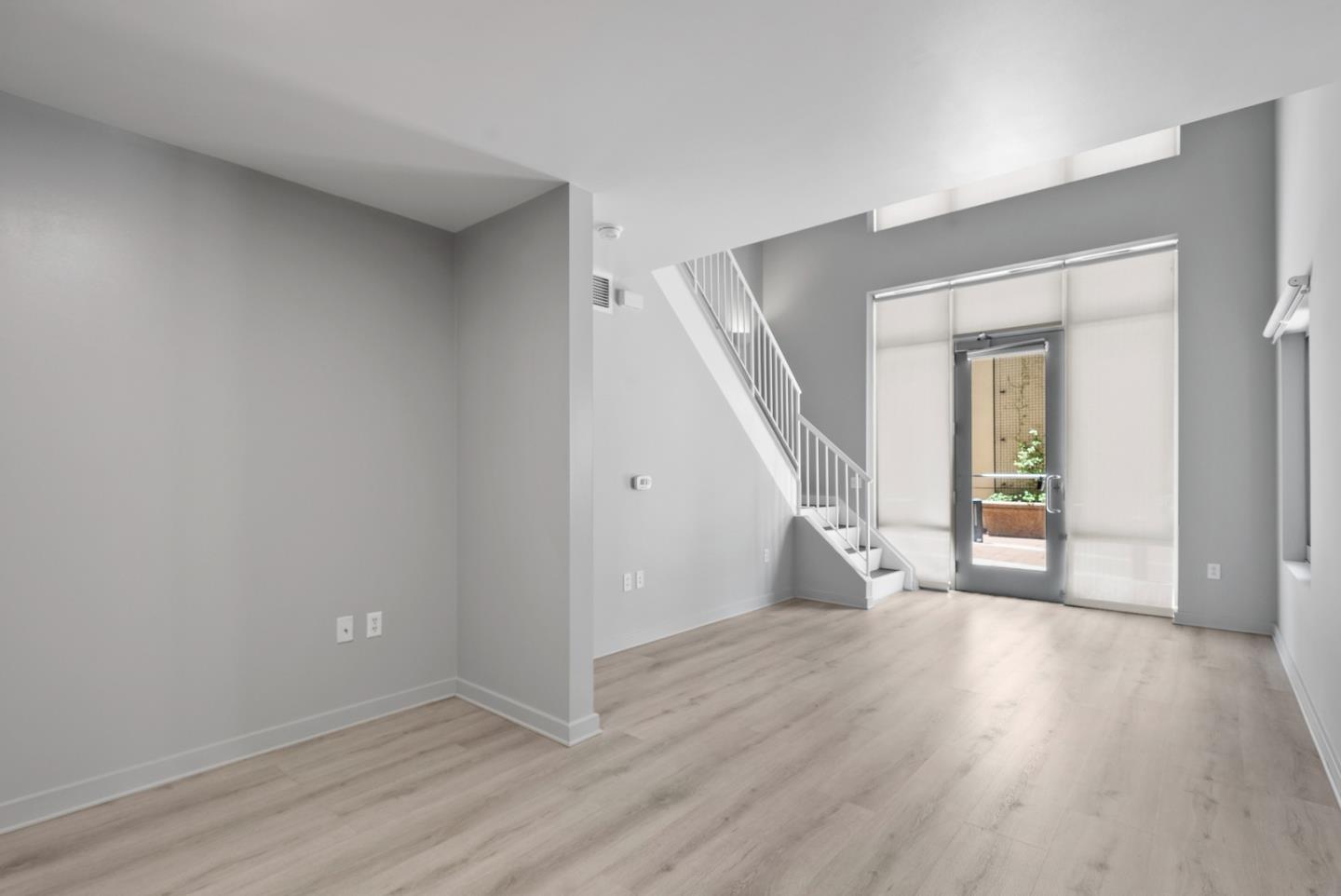 Detail Gallery Image 4 of 22 For 25 3rd #111,  San Jose,  CA 95113 - 1 Beds | 1 Baths