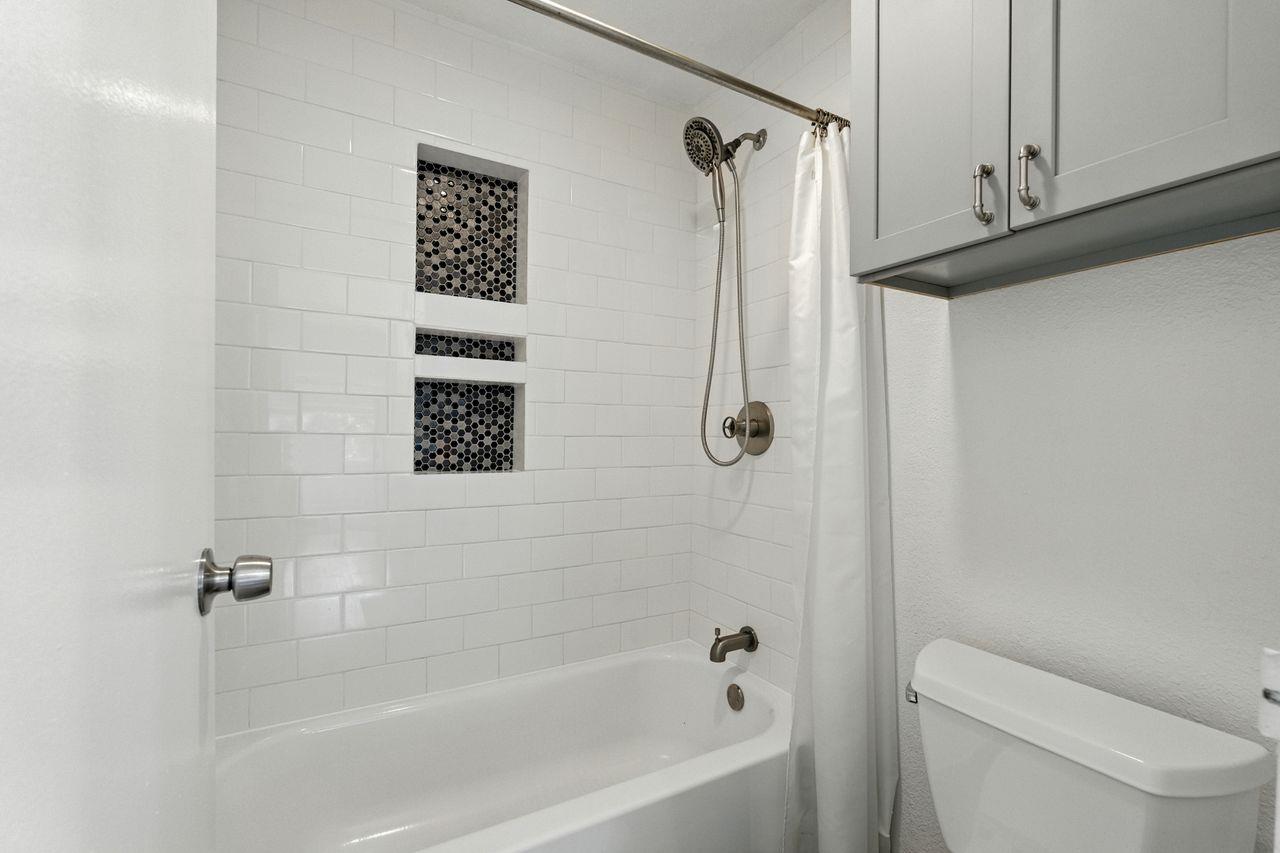 Detail Gallery Image 30 of 69 For 381 Half Moon Ln #213,  Daly City,  CA 94015 - 1 Beds | 1 Baths