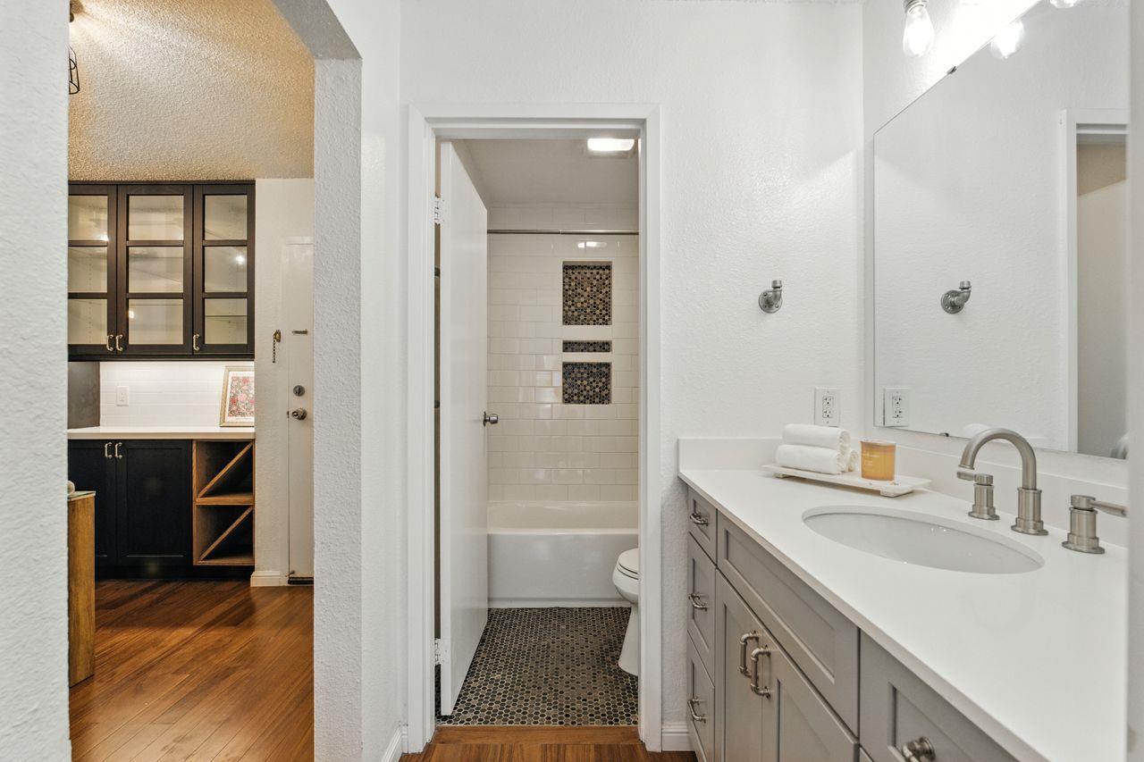 Detail Gallery Image 32 of 69 For 381 Half Moon Ln #213,  Daly City,  CA 94015 - 1 Beds | 1 Baths