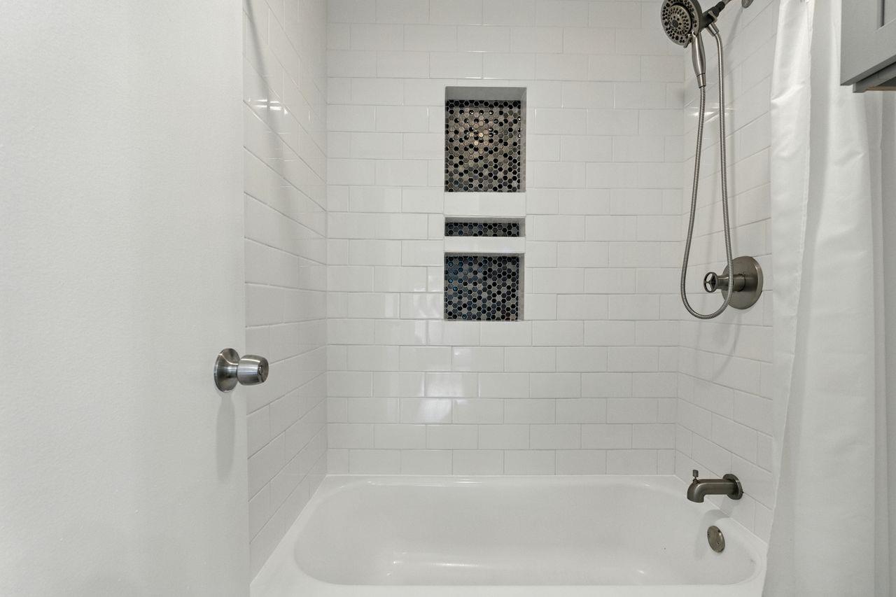 Detail Gallery Image 33 of 69 For 381 Half Moon Ln #213,  Daly City,  CA 94015 - 1 Beds | 1 Baths