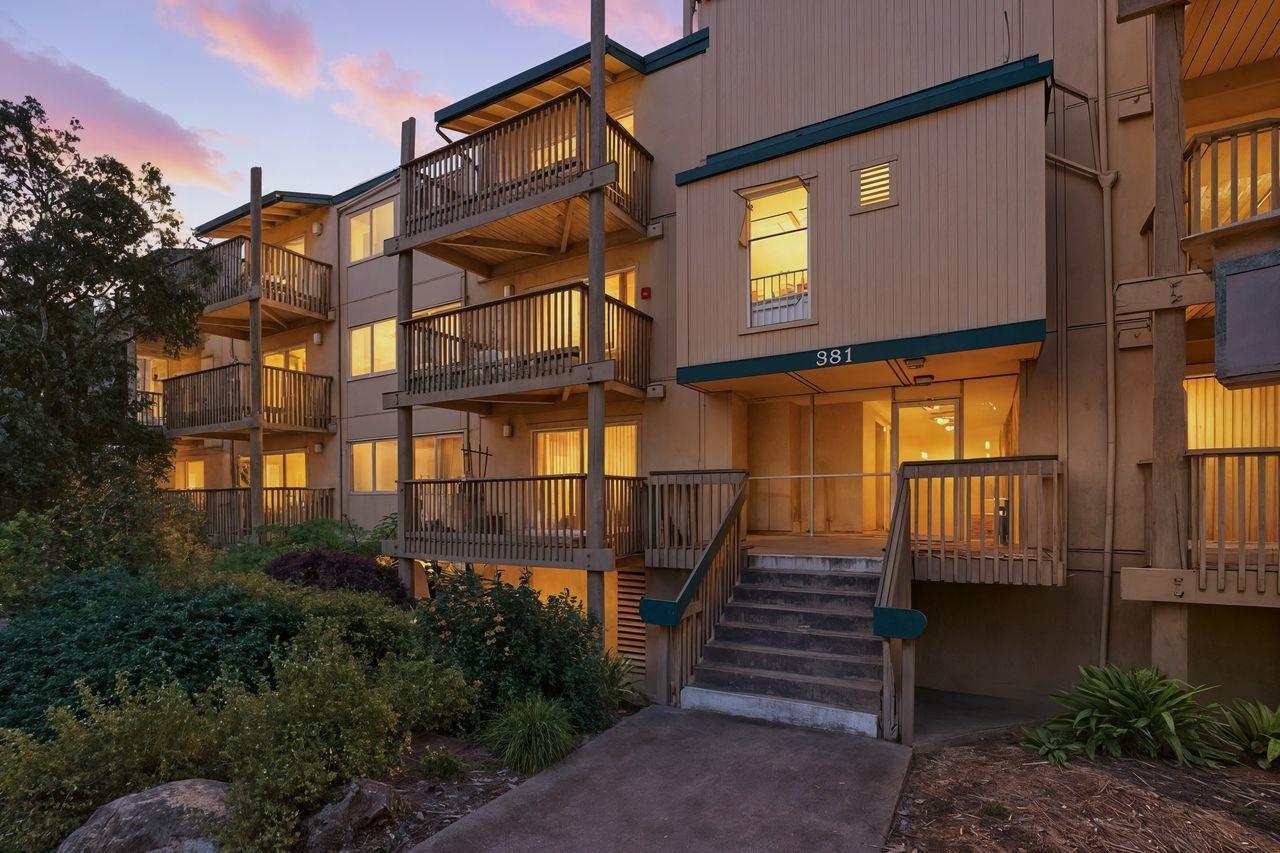 Detail Gallery Image 46 of 69 For 381 Half Moon Ln #213,  Daly City,  CA 94015 - 1 Beds | 1 Baths