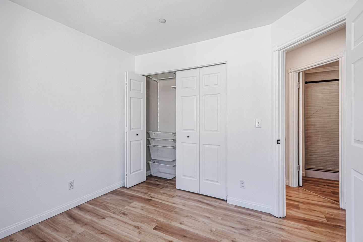 Detail Gallery Image 30 of 44 For 4 Brigantine Ln, Redwood City,  CA 94065 - 3 Beds | 2/1 Baths
