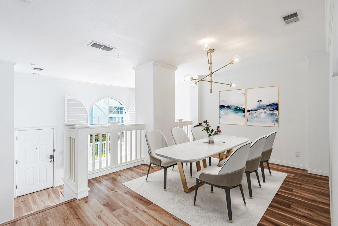 Detail Gallery Image 4 of 44 For 4 Brigantine Ln, Redwood City,  CA 94065 - 3 Beds | 2/1 Baths