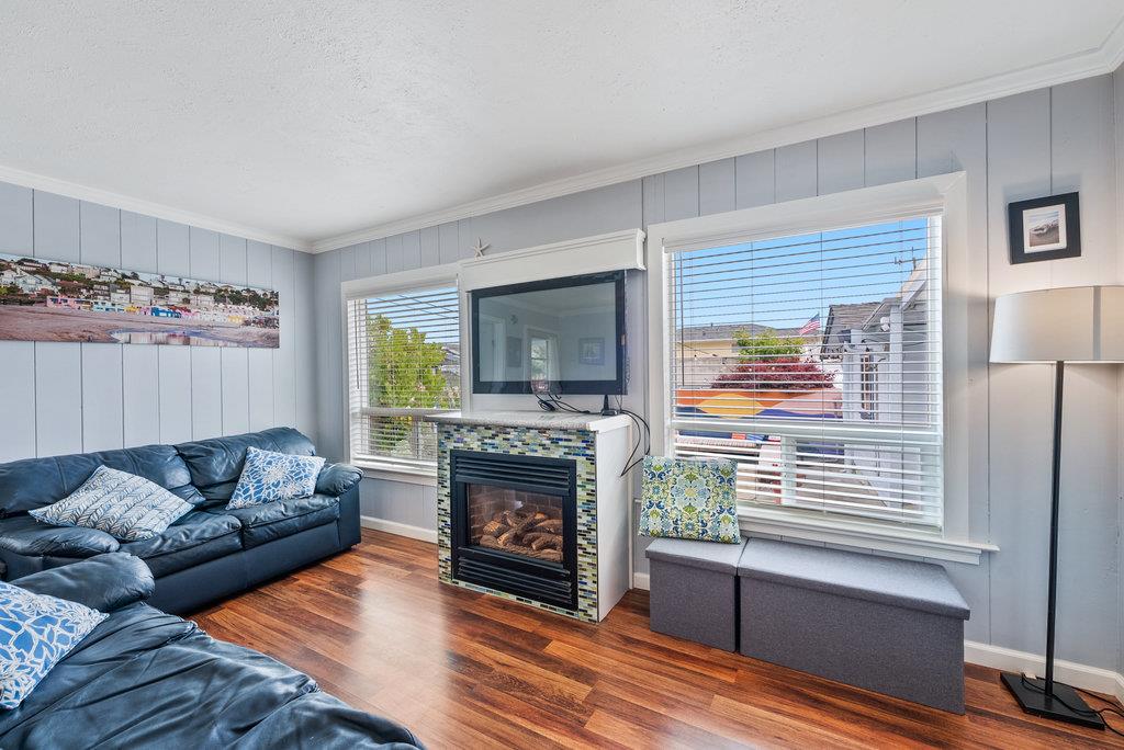 Detail Gallery Image 16 of 46 For 425 Seacliff Dr, Aptos,  CA 95003 - 3 Beds | 2 Baths
