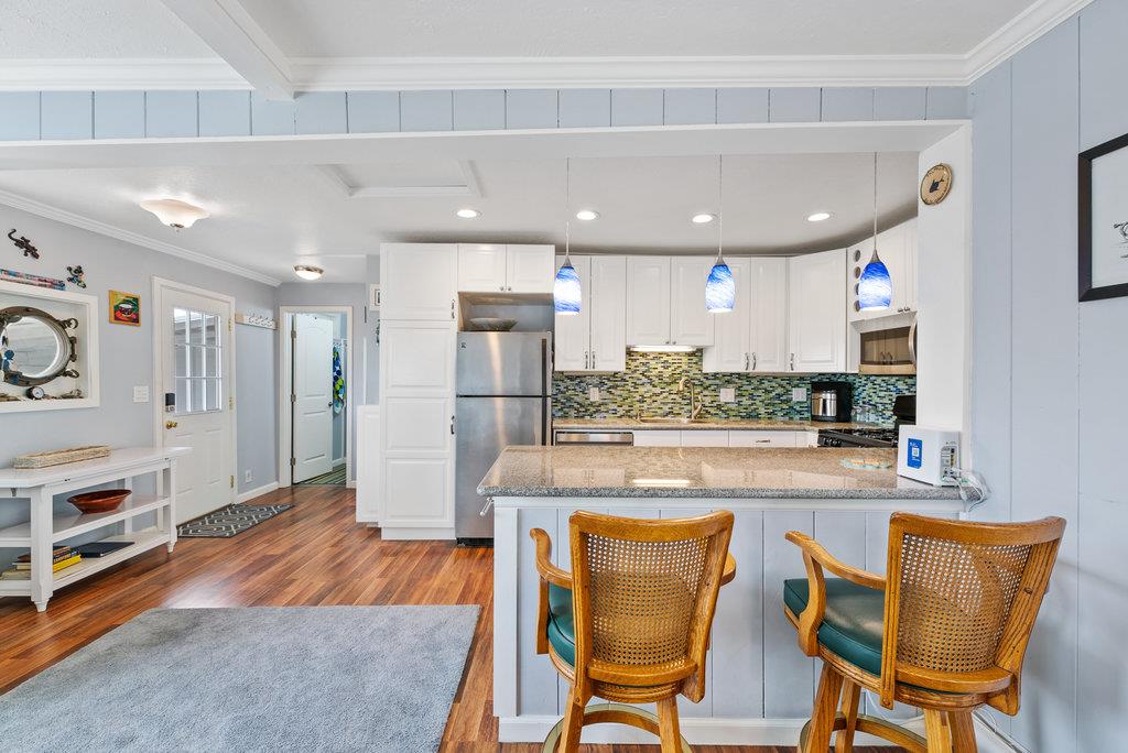 Detail Gallery Image 22 of 46 For 425 Seacliff Dr, Aptos,  CA 95003 - 3 Beds | 2 Baths