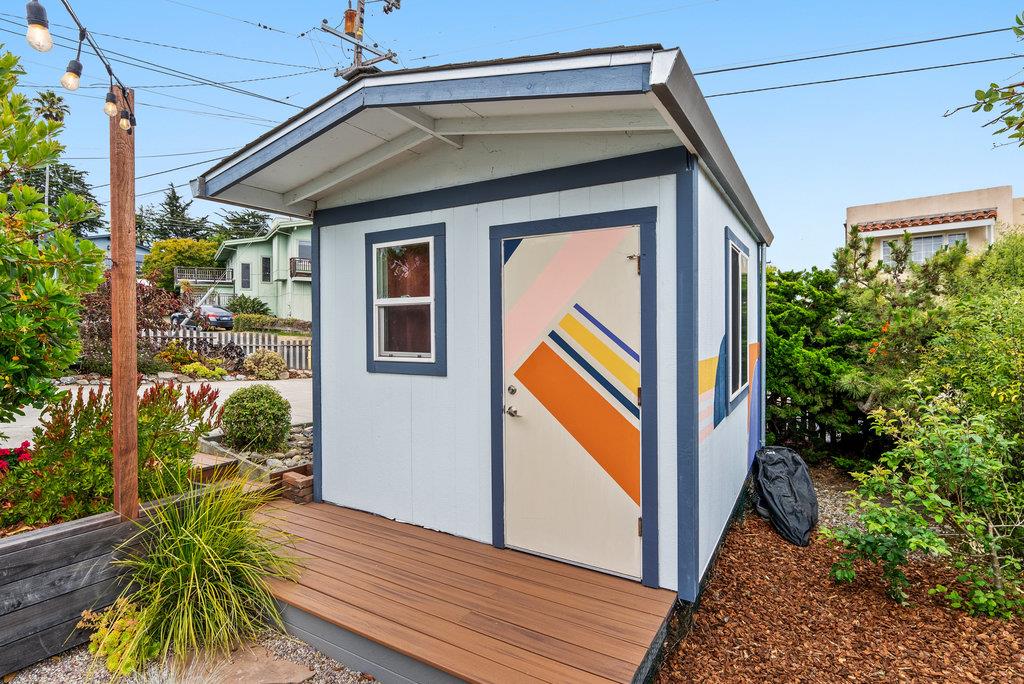 Detail Gallery Image 30 of 46 For 425 Seacliff Dr, Aptos,  CA 95003 - 3 Beds | 2 Baths