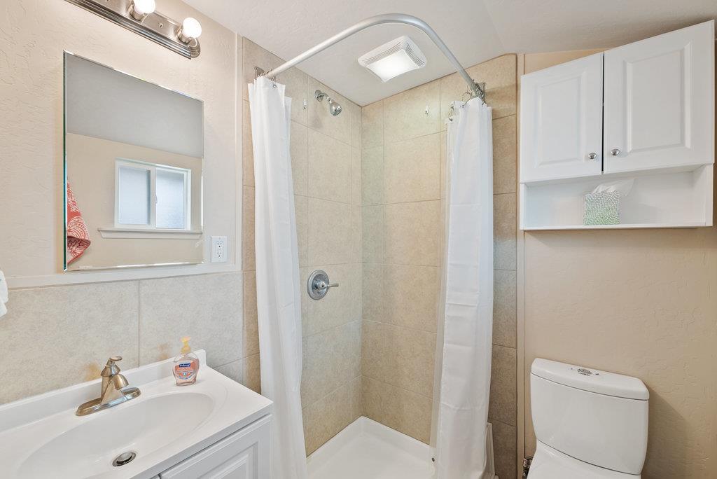 Detail Gallery Image 31 of 46 For 425 Seacliff Dr, Aptos,  CA 95003 - 3 Beds | 2 Baths