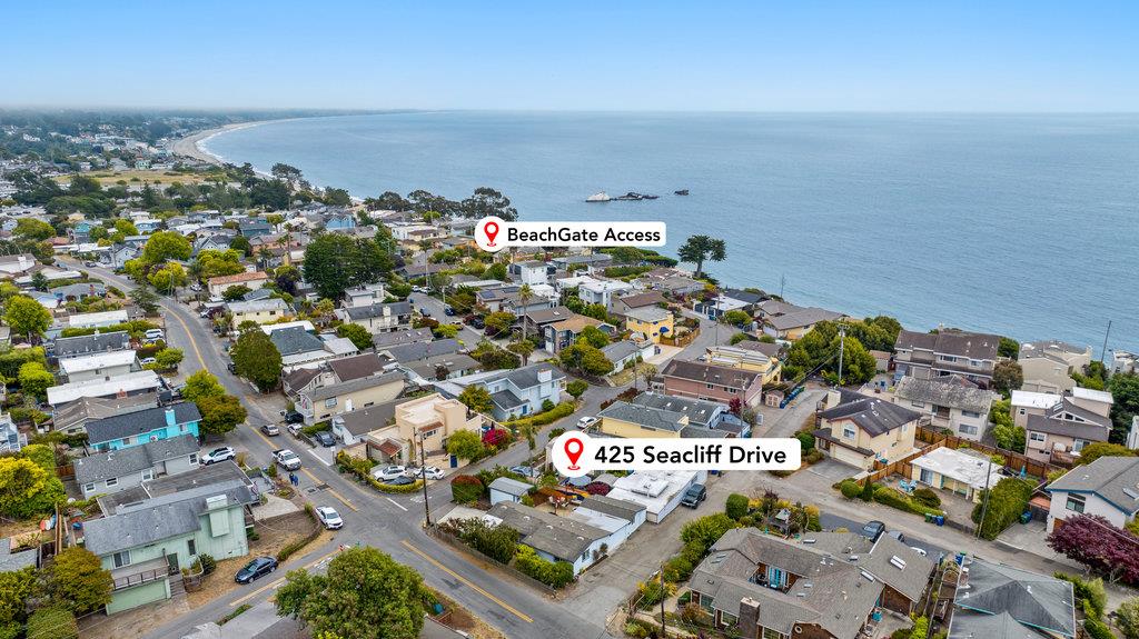 Detail Gallery Image 4 of 46 For 425 Seacliff Dr, Aptos,  CA 95003 - 3 Beds | 2 Baths