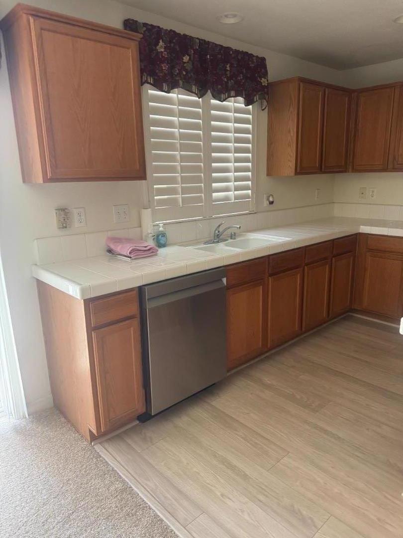 Detail Gallery Image 3 of 12 For 1444 Brahma St, Patterson,  CA 95363 - 4 Beds | 2/1 Baths