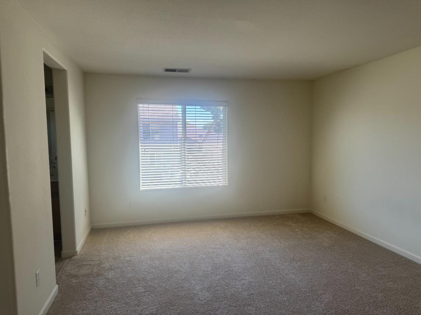 Detail Gallery Image 9 of 12 For 1444 Brahma St, Patterson,  CA 95363 - 4 Beds | 2/1 Baths