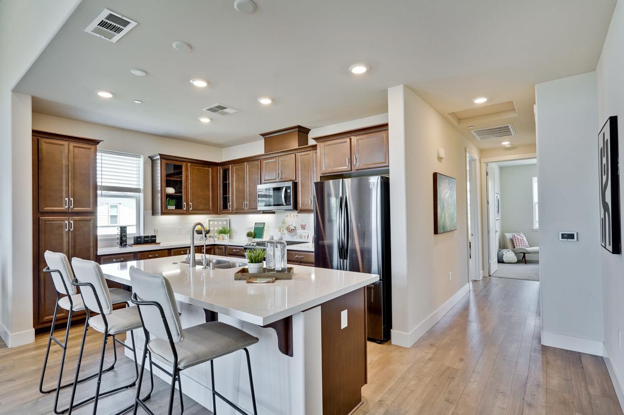 Detail Gallery Image 10 of 34 For 47342 Mission Falls Ct, Fremont,  CA 94539 - 2 Beds | 2 Baths