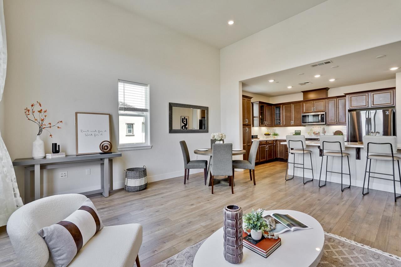 Detail Gallery Image 4 of 34 For 47342 Mission Falls Ct, Fremont,  CA 94539 - 2 Beds | 2 Baths