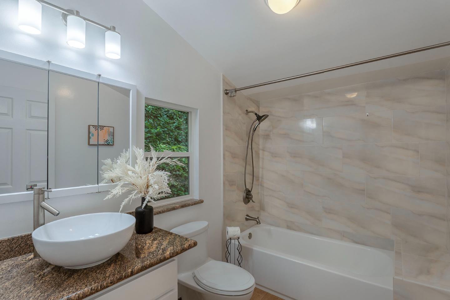 Detail Gallery Image 16 of 21 For 1022 Brookside Dr, Felton,  CA 95018 - 1 Beds | 1 Baths