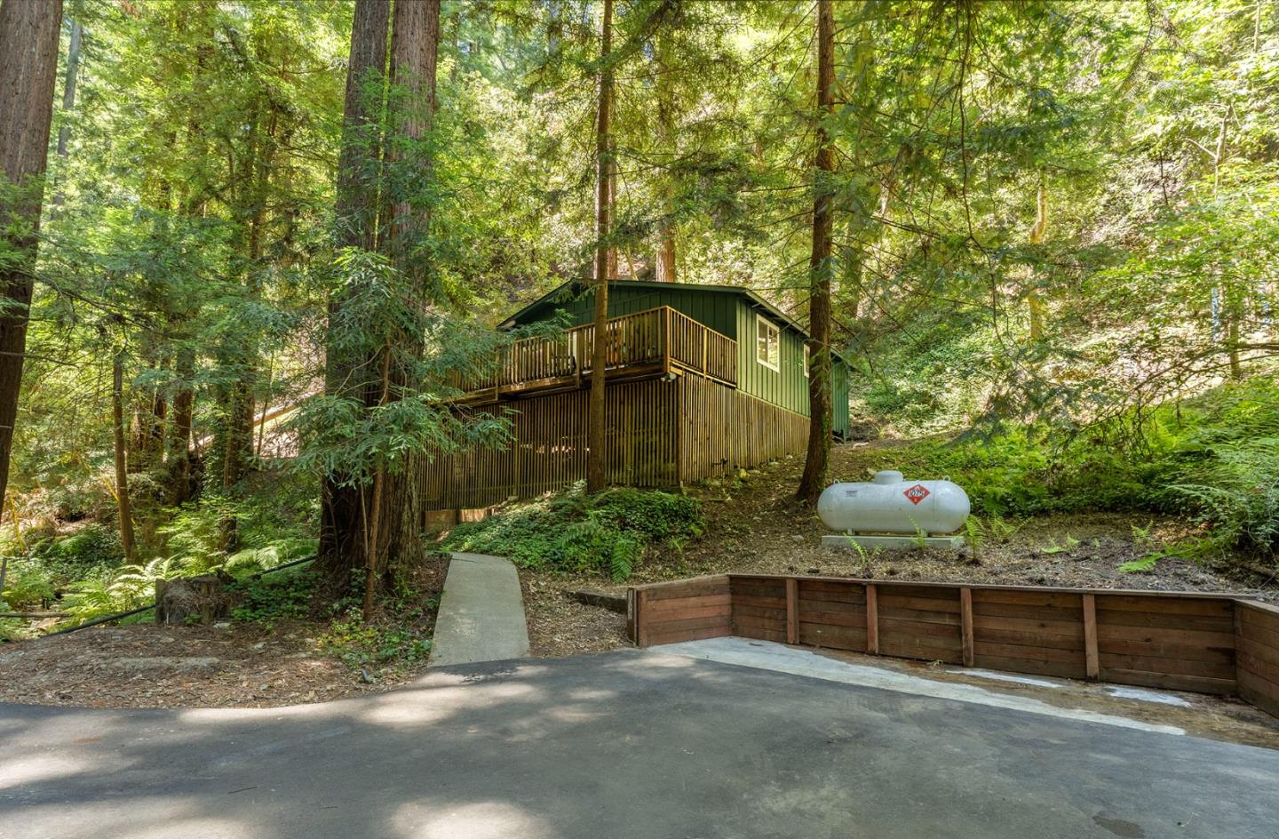 Detail Gallery Image 2 of 21 For 1022 Brookside Dr, Felton,  CA 95018 - 1 Beds | 1 Baths