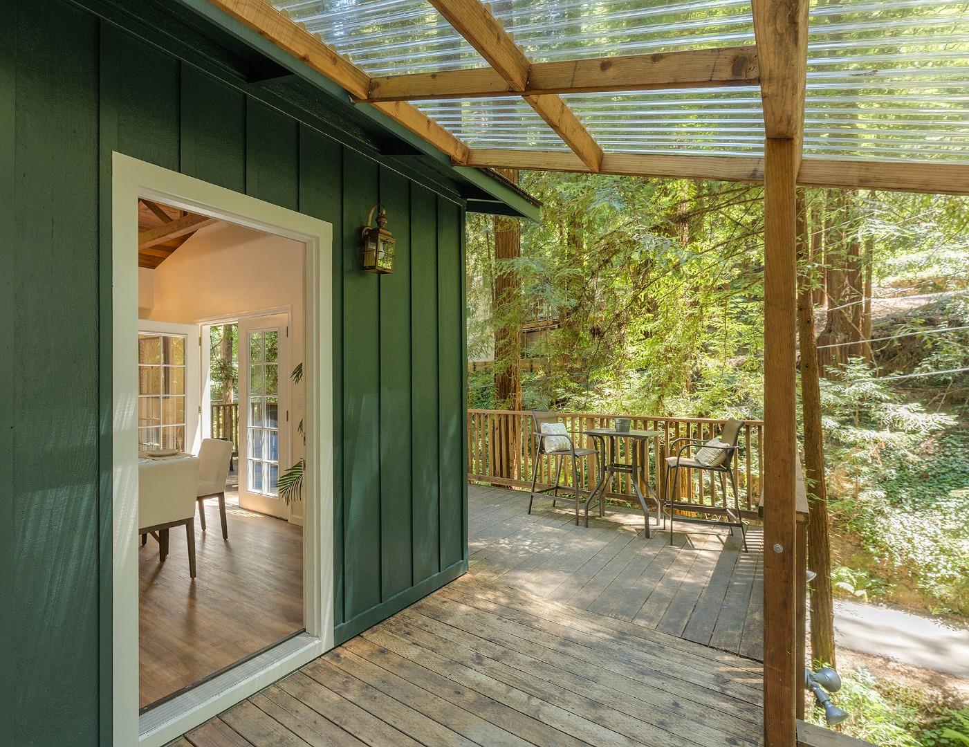 Detail Gallery Image 3 of 21 For 1022 Brookside Dr, Felton,  CA 95018 - 1 Beds | 1 Baths