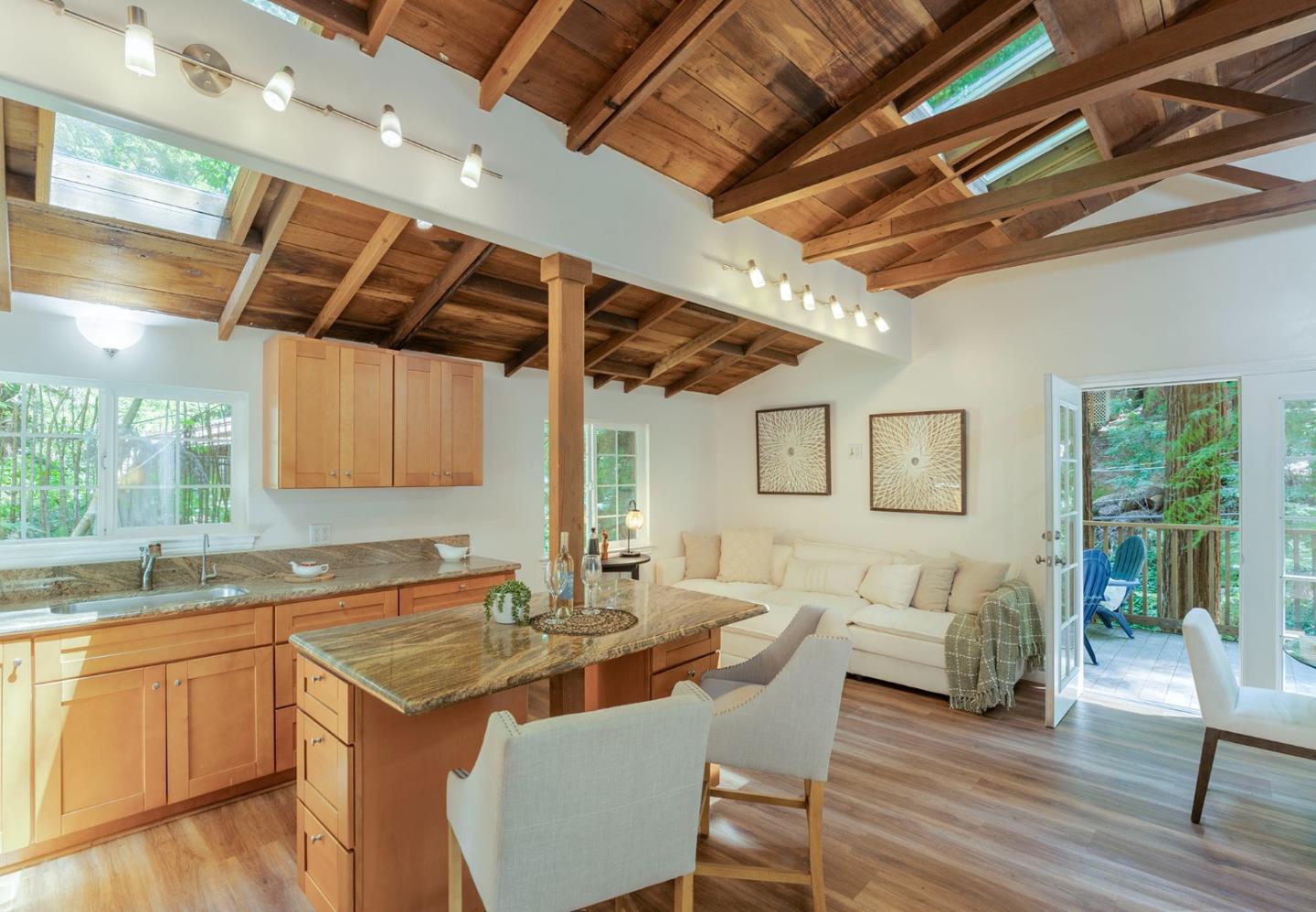 Detail Gallery Image 7 of 21 For 1022 Brookside Dr, Felton,  CA 95018 - 1 Beds | 1 Baths