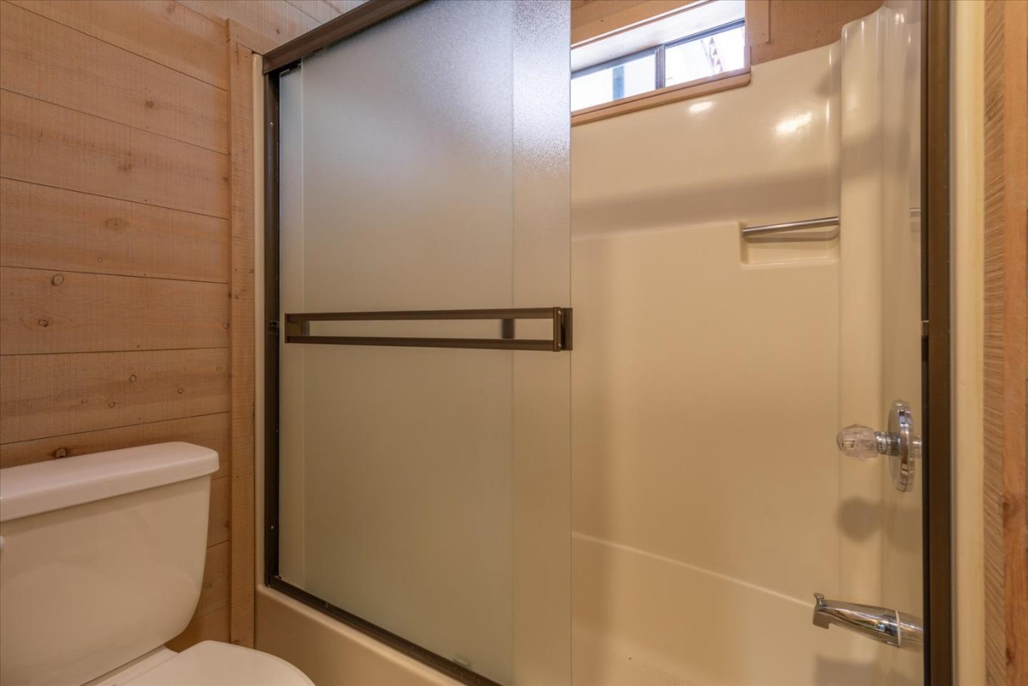 Detail Gallery Image 29 of 37 For 16934 Northwoods Blvd, Truckee,  CA 96161 - 4 Beds | 2/1 Baths