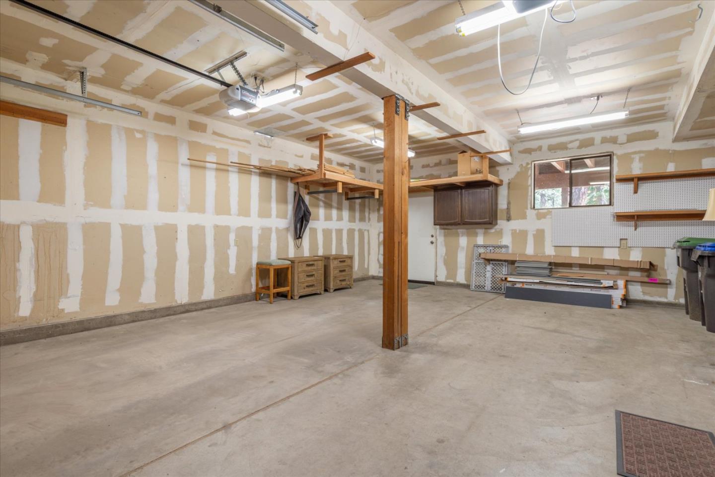 Detail Gallery Image 35 of 37 For 16934 Northwoods Blvd, Truckee,  CA 96161 - 4 Beds | 2/1 Baths