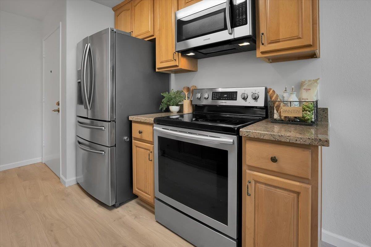 Detail Gallery Image 15 of 35 For 400 Ortega Ave #204,  Mountain View,  CA 94040 - 2 Beds | 1 Baths