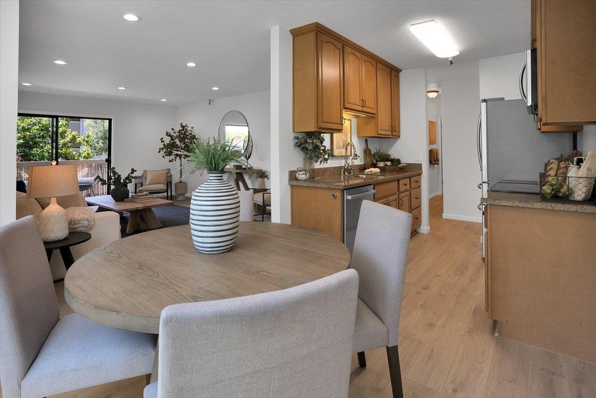 Detail Gallery Image 19 of 35 For 400 Ortega Ave #204,  Mountain View,  CA 94040 - 2 Beds | 1 Baths