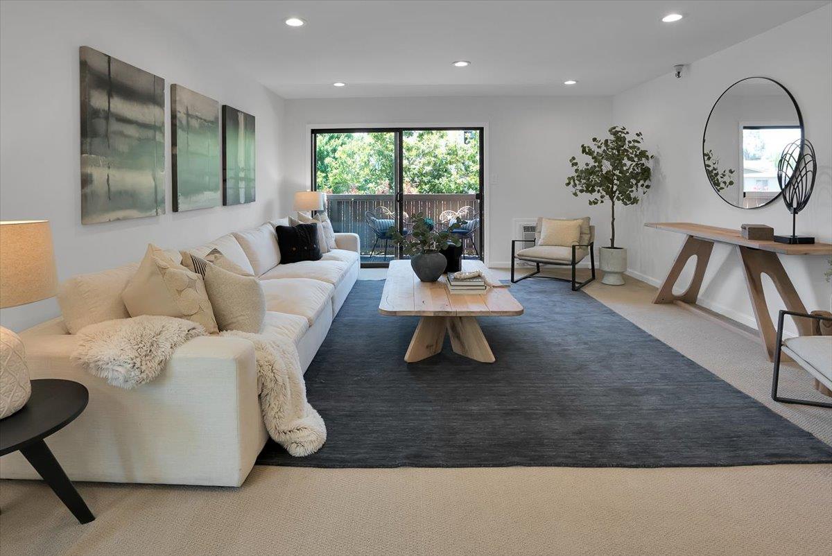 Detail Gallery Image 3 of 35 For 400 Ortega Ave #204,  Mountain View,  CA 94040 - 2 Beds | 1 Baths