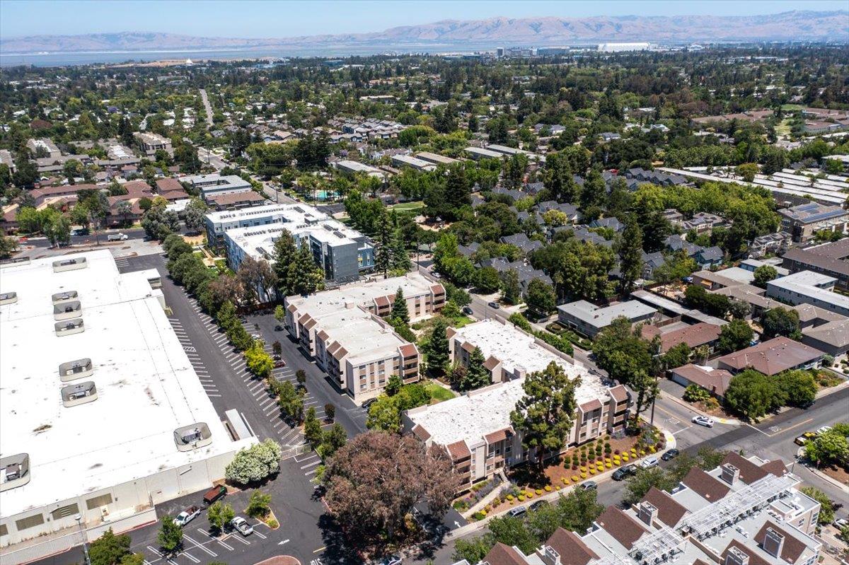 Detail Gallery Image 32 of 35 For 400 Ortega Ave #204,  Mountain View,  CA 94040 - 2 Beds | 1 Baths