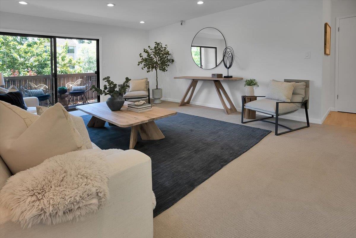 Detail Gallery Image 8 of 35 For 400 Ortega Ave #204,  Mountain View,  CA 94040 - 2 Beds | 1 Baths