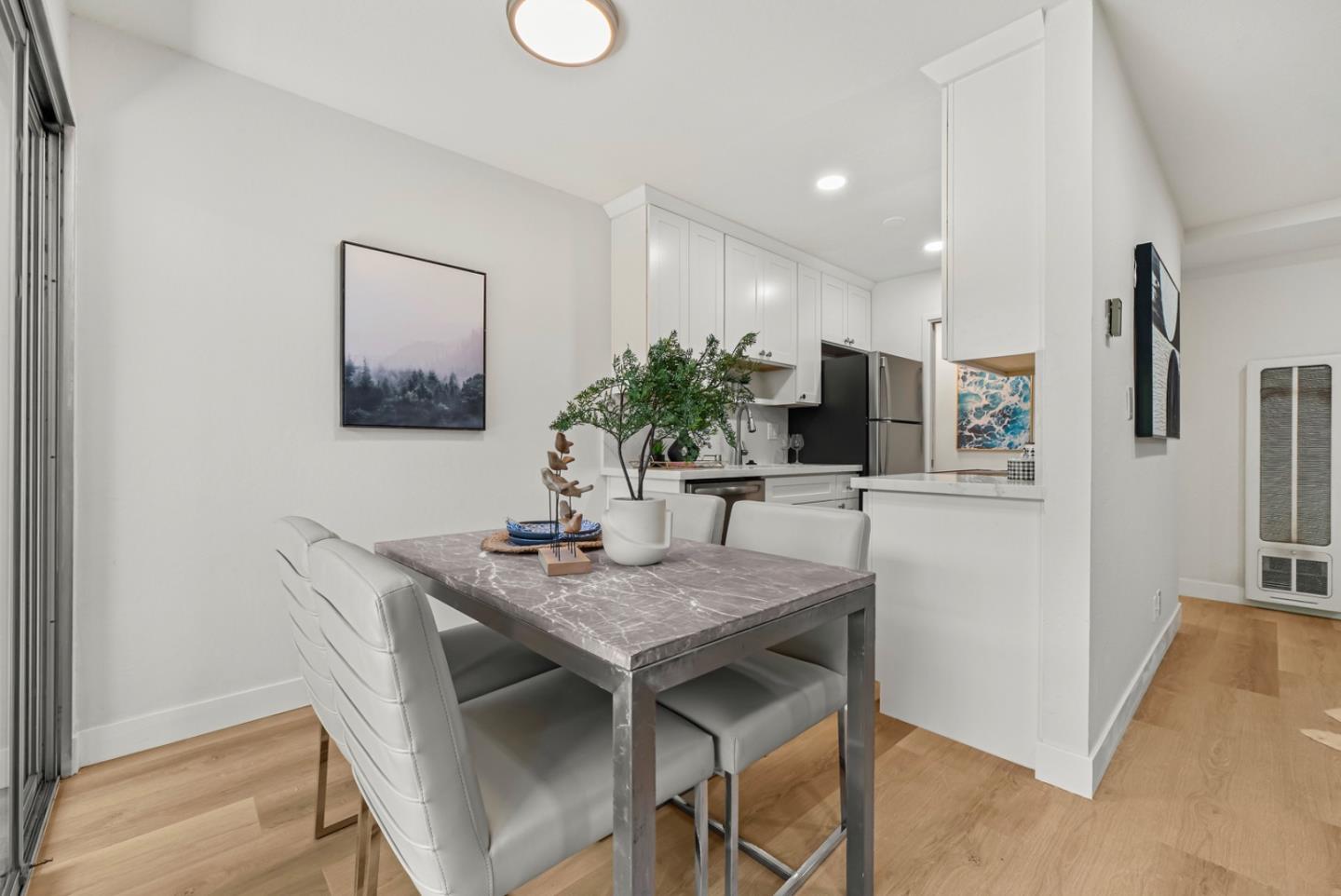 Detail Gallery Image 6 of 29 For 280 Easy St #311,  Mountain View,  CA 94043 - 1 Beds | 1 Baths
