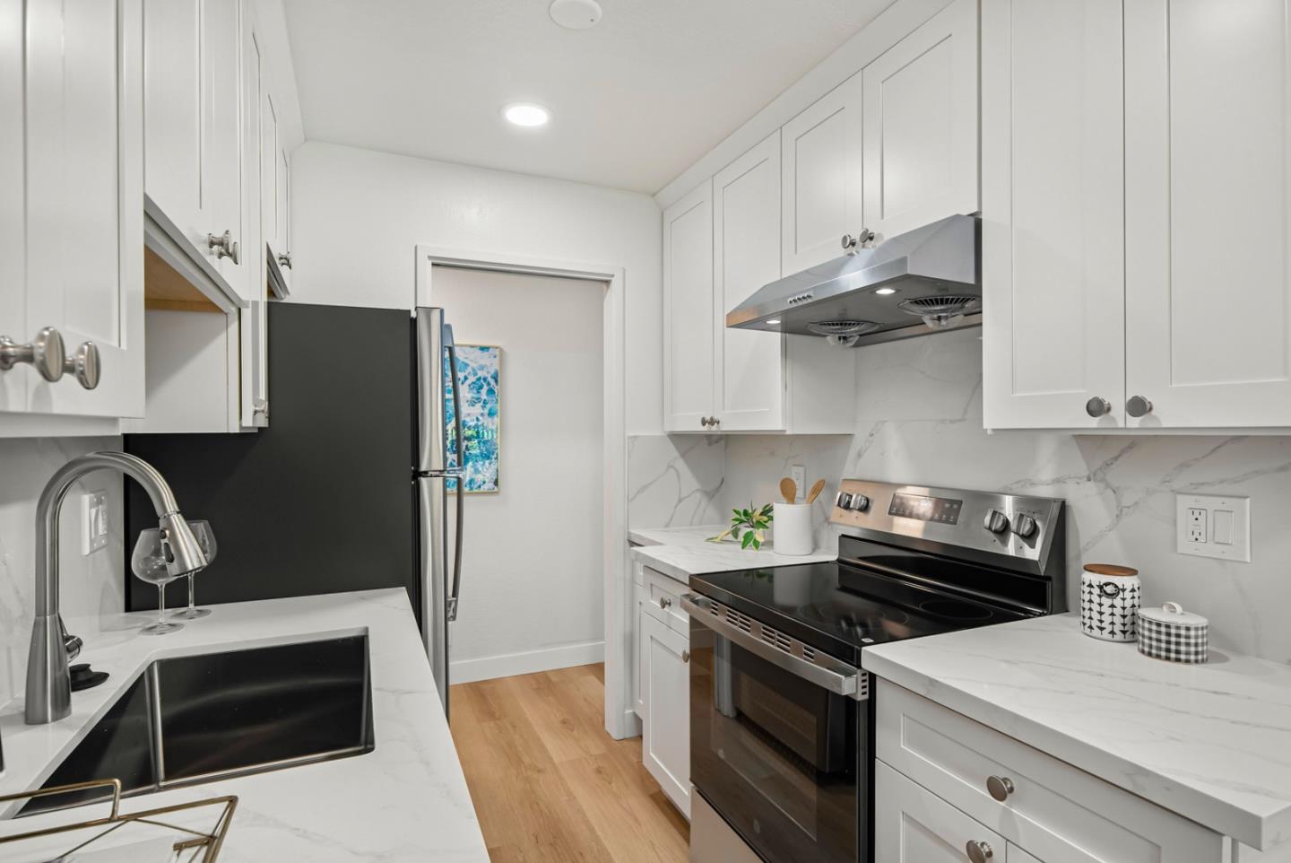 Detail Gallery Image 9 of 29 For 280 Easy St #311,  Mountain View,  CA 94043 - 1 Beds | 1 Baths
