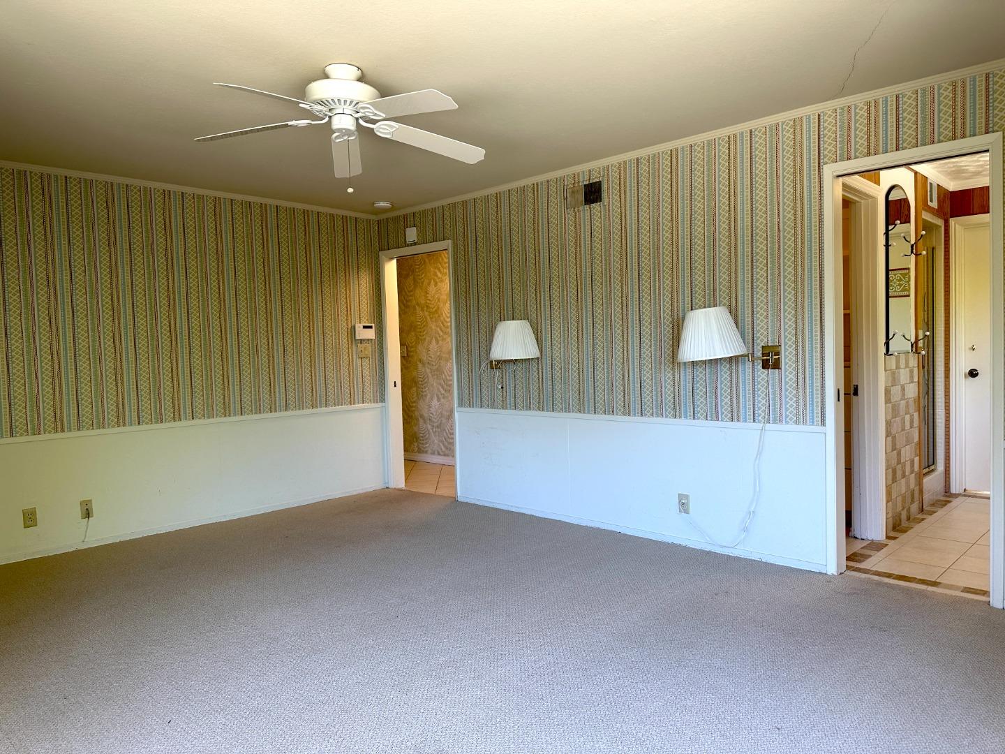 Detail Gallery Image 11 of 30 For 25228 La Loma Dr, Los Altos Hills,  CA 94022 - 3 Beds | 2/1 Baths