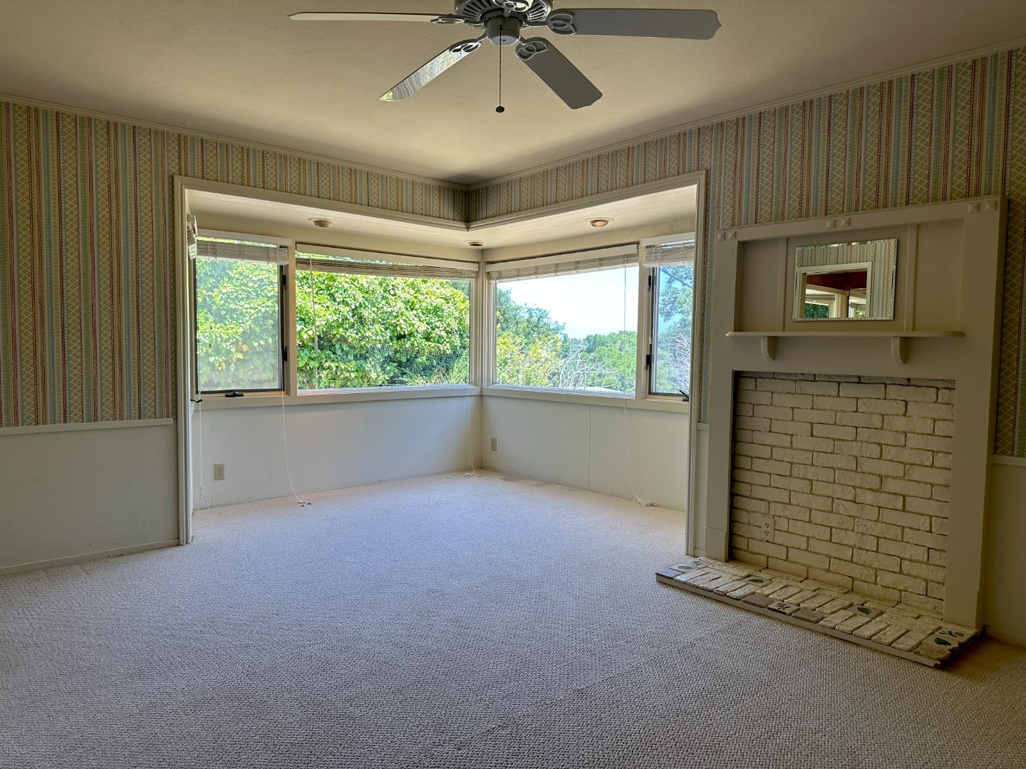 Detail Gallery Image 12 of 30 For 25228 La Loma Dr, Los Altos Hills,  CA 94022 - 3 Beds | 2/1 Baths