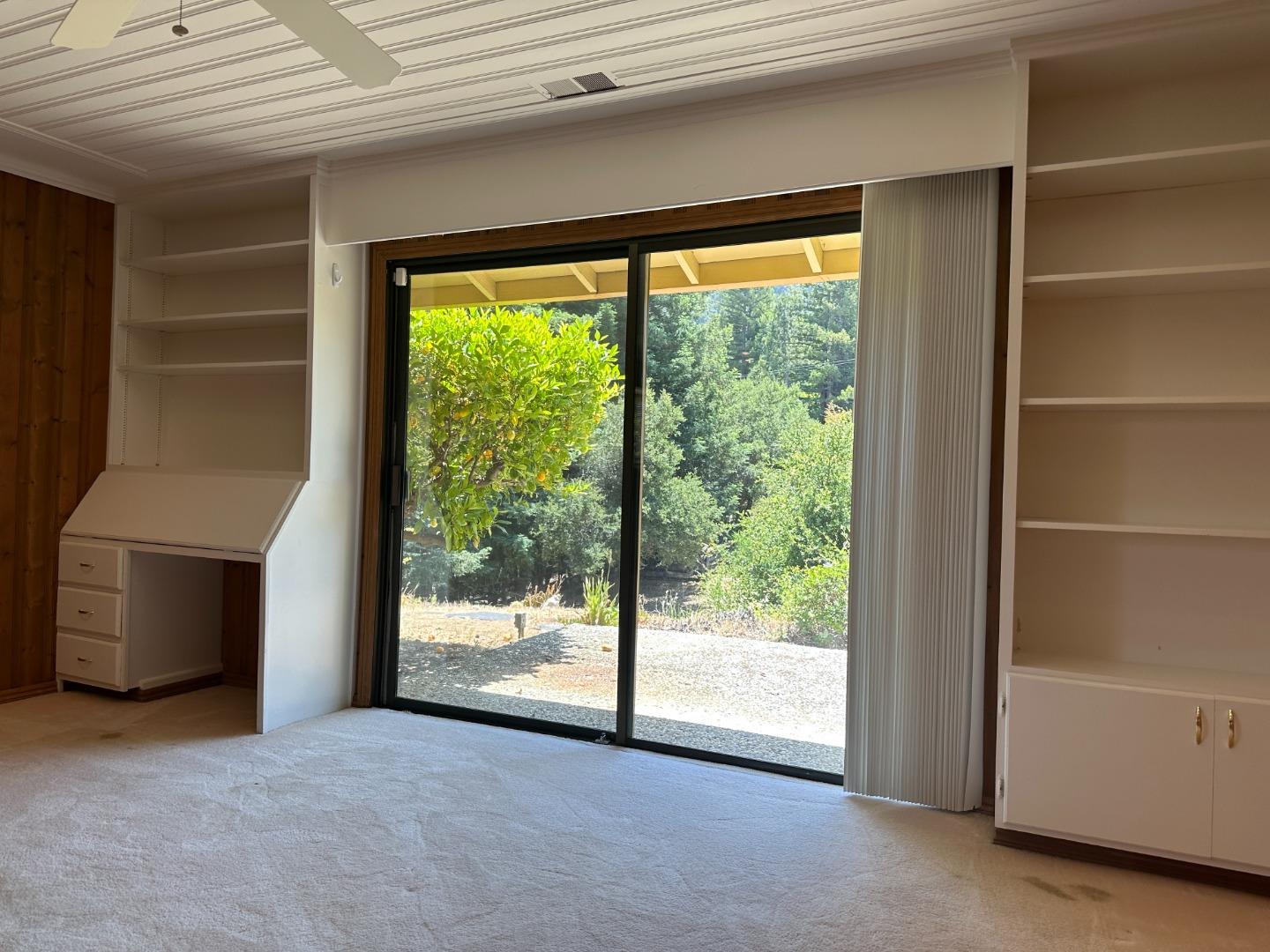 Detail Gallery Image 18 of 30 For 25228 La Loma Dr, Los Altos Hills,  CA 94022 - 3 Beds | 2/1 Baths