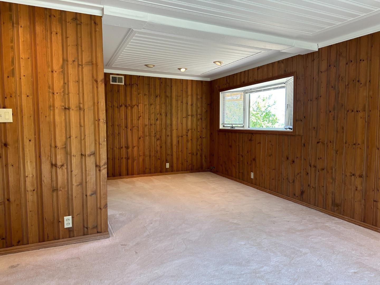 Detail Gallery Image 19 of 30 For 25228 La Loma Dr, Los Altos Hills,  CA 94022 - 3 Beds | 2/1 Baths
