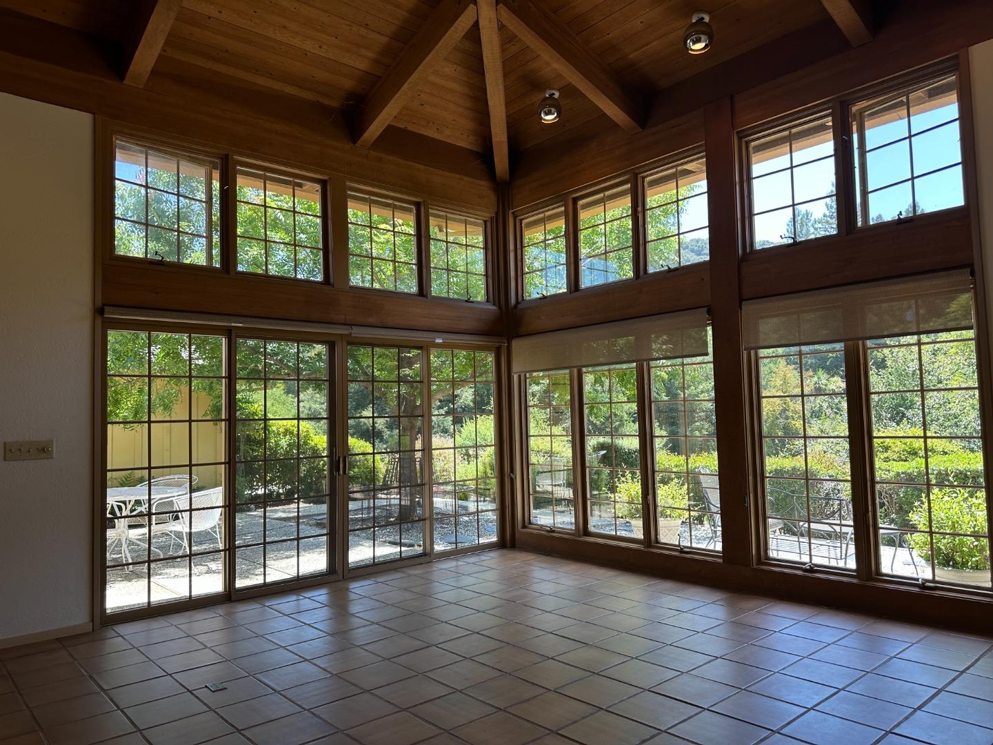 Detail Gallery Image 2 of 30 For 25228 La Loma Dr, Los Altos Hills,  CA 94022 - 3 Beds | 2/1 Baths