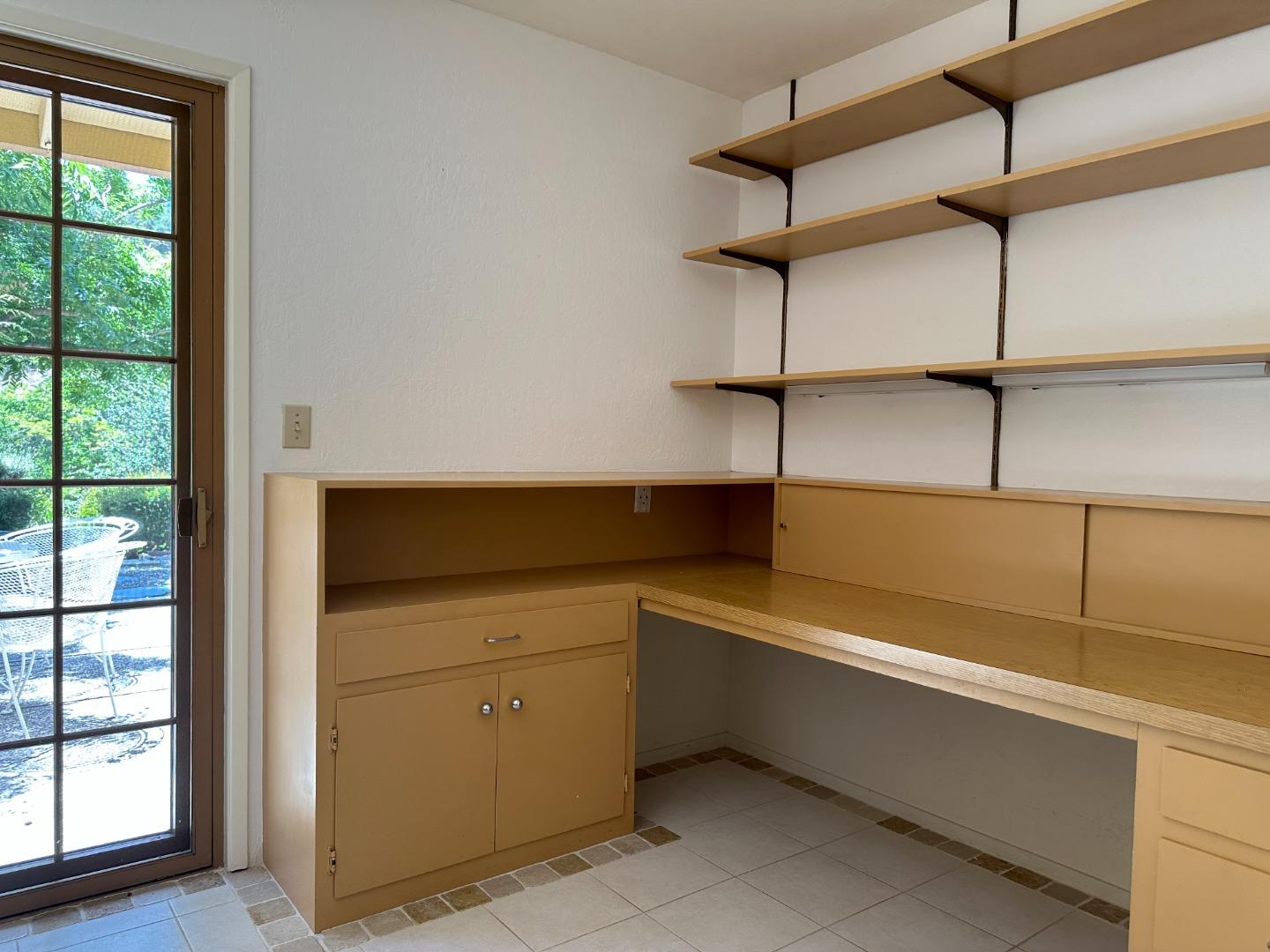 Detail Gallery Image 21 of 30 For 25228 La Loma Dr, Los Altos Hills,  CA 94022 - 3 Beds | 2/1 Baths