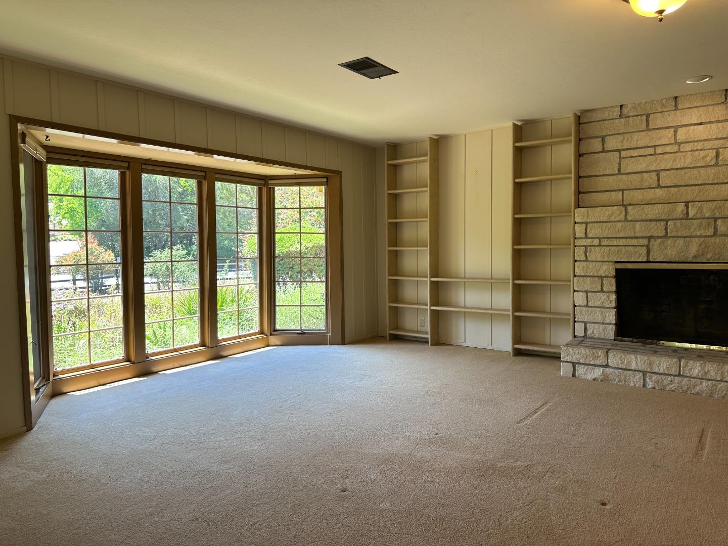 Detail Gallery Image 8 of 30 For 25228 La Loma Dr, Los Altos Hills,  CA 94022 - 3 Beds | 2/1 Baths