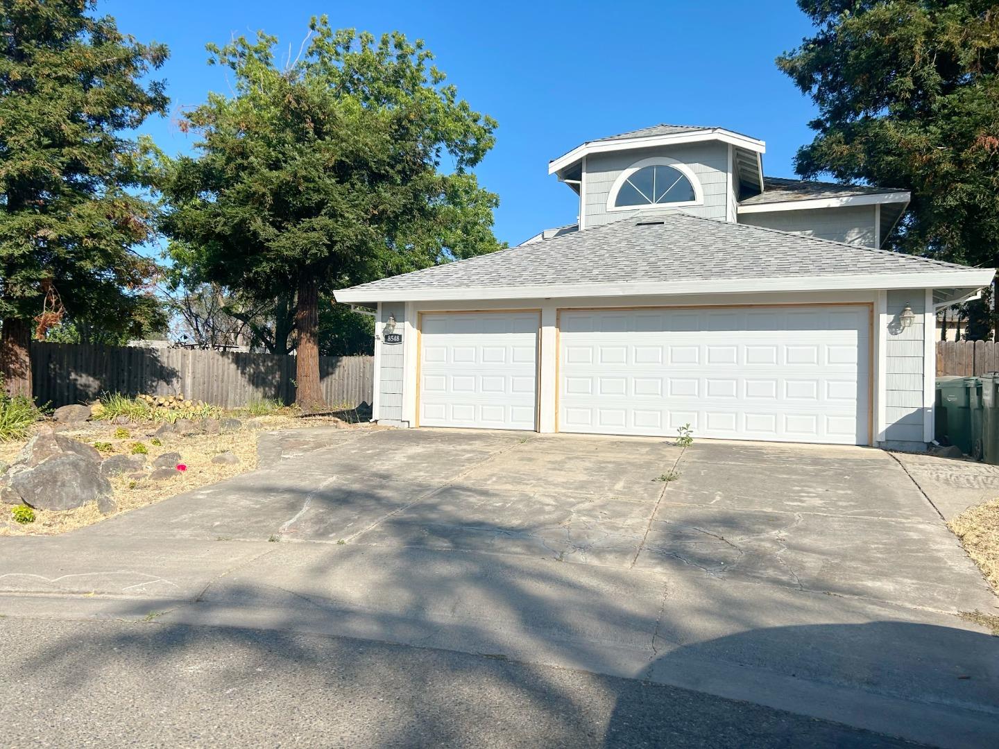 Detail Gallery Image 2 of 2 For 8548 Whitby Ct, Sacramento,  CA 95828 - 4 Beds | 3 Baths