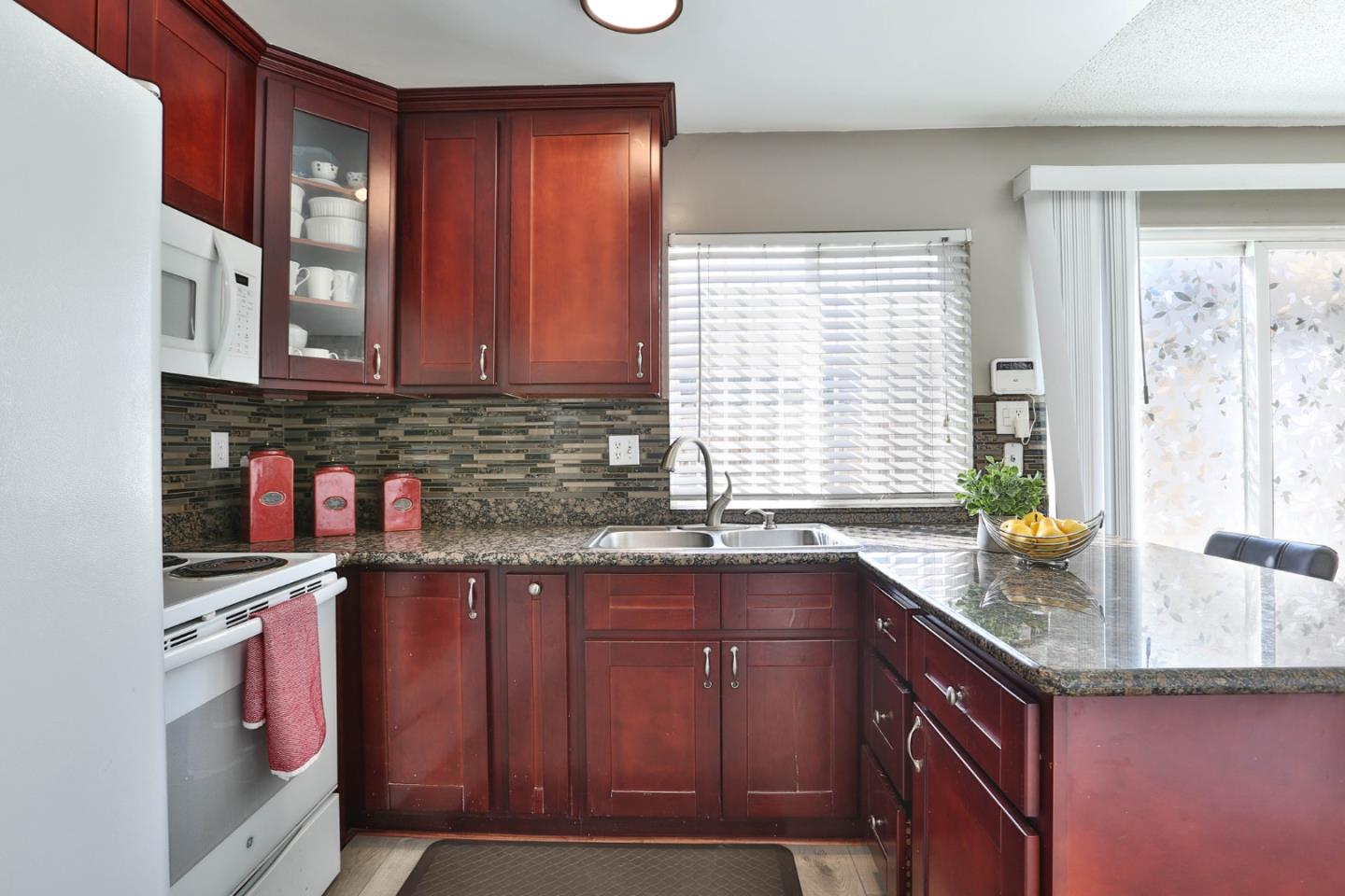 Detail Gallery Image 13 of 36 For 1486 Tierra Buena Dr, San Jose,  CA 95121 - 2 Beds | 1 Baths