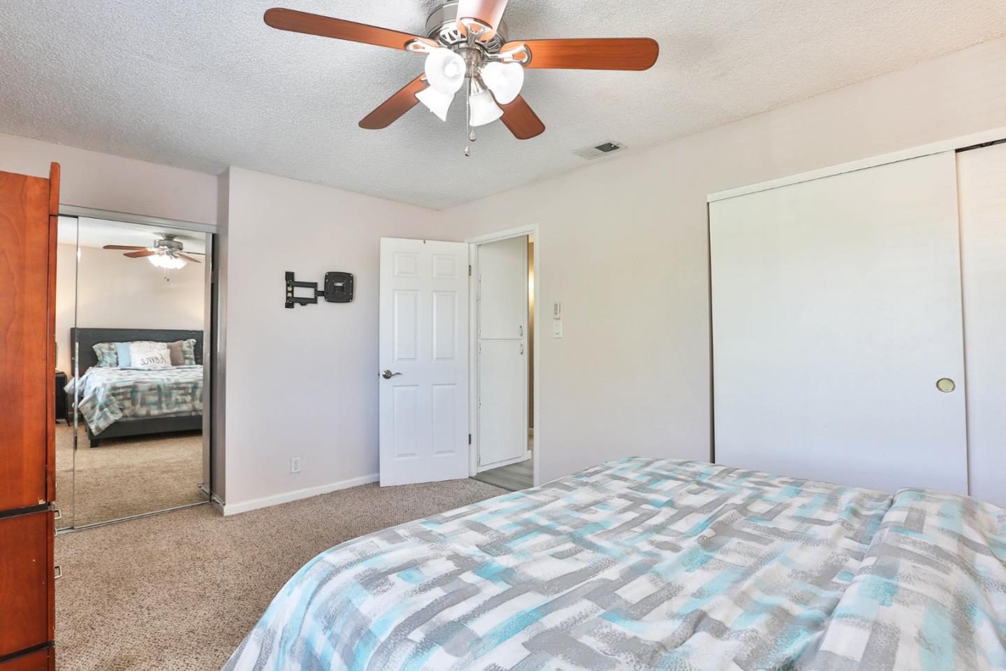 Detail Gallery Image 16 of 36 For 1486 Tierra Buena Dr, San Jose,  CA 95121 - 2 Beds | 1 Baths