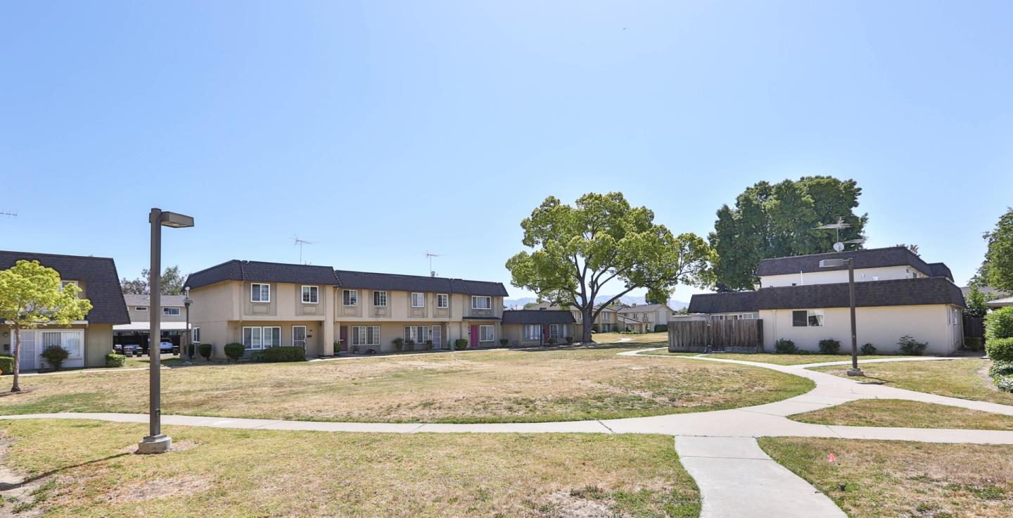 Detail Gallery Image 28 of 36 For 1486 Tierra Buena Dr, San Jose,  CA 95121 - 2 Beds | 1 Baths